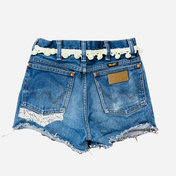 WRANGLER embroidered cutoff shorts, Daisy Dukes, Girls size 12-14 - Picture 2 of 11